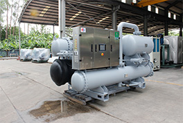 “宏星”牌特色不銹鋼滿液式螺桿冷水機(jī)，滿血防腐buff