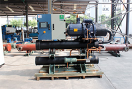 酒店供暖供水，一臺(tái)螺桿式水源熱泵機(jī)組就能滿足