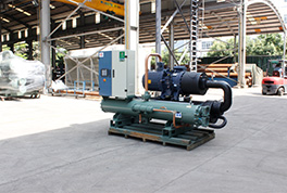 對員工好一點(diǎn)，恒星推薦給車間安裝一臺螺桿冷水機(jī)